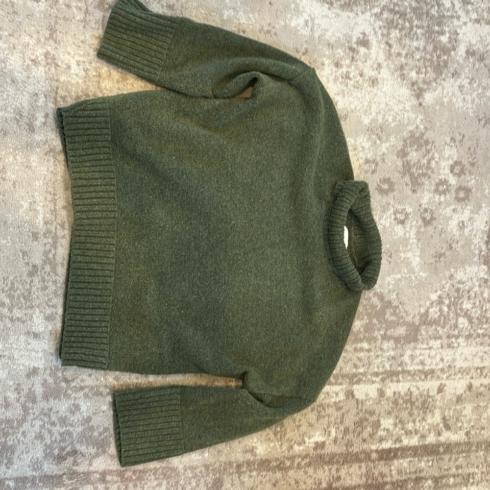 Abercrombie & fitch green sweater with mock turtle neck